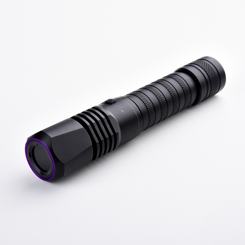 從俄烏戰(zhàn)爭(zhēng)看手電筒在軍用照明的應(yīng)用
